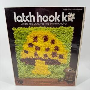 Valiant Latch Hook Kit Giant Mushroom Vintage 1970s Rug Wall Hanging Craft New